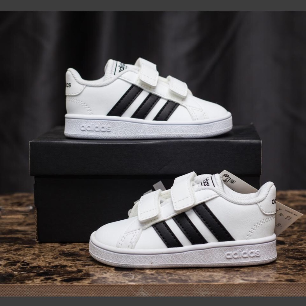 ADIDAS | Grand Court I